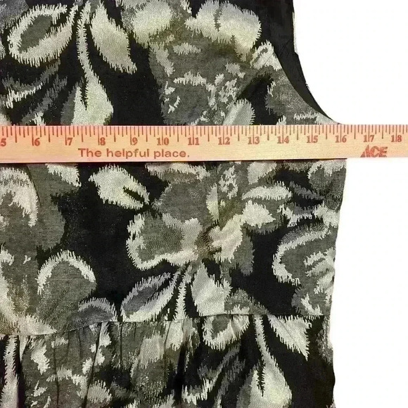 Tabitha Anthropologie Black Floral Metalic Fit snd Flare Dress Size 4 Cocktail - Picture 5 of 8